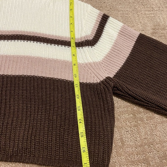 {Garage} Multi Color Knit Cropped Sweater Size Large - Picture 12 of 14